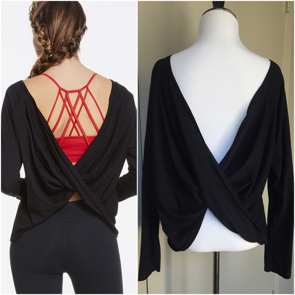 Fabletics Switch Back Tee - Picture 3 of 4